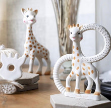 Load image into Gallery viewer, Sophie giraffe teether 0m+