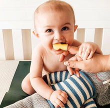 Load image into Gallery viewer, Frida Baby SmileFrida the Finger Toothbrush (3m+)