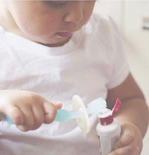 Load image into Gallery viewer, haakaa 360° Baby Toothbrush with Suction Base 6 months +