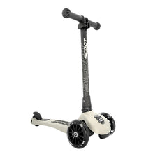 Load image into Gallery viewer, Scoot & Ride - Highwaykick3 - LED ( 3-6 years )