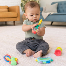 Load image into Gallery viewer, Infantino Baby’s 1st Musical Trumpet 0m+
