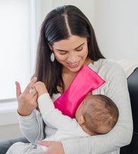 Load image into Gallery viewer, LaVie Breastfeeding Comfort Packs, 2 Packs, Hot and Cold Therapy
