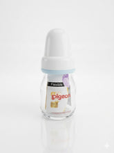 Load image into Gallery viewer, Pigeon Flexible Nipple Glass Bottle
