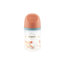 Load image into Gallery viewer, Pigeon SofTouch Anti-Colic Plastic Bottle 0m+ 160ml
