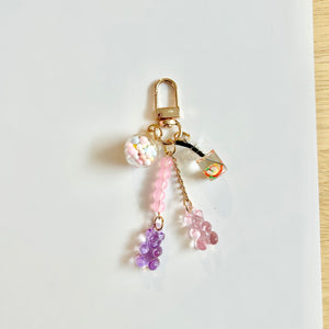 Hanging keychain