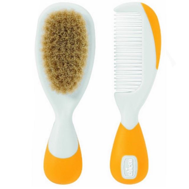 Chicco Baby Brush and Comb in Orange